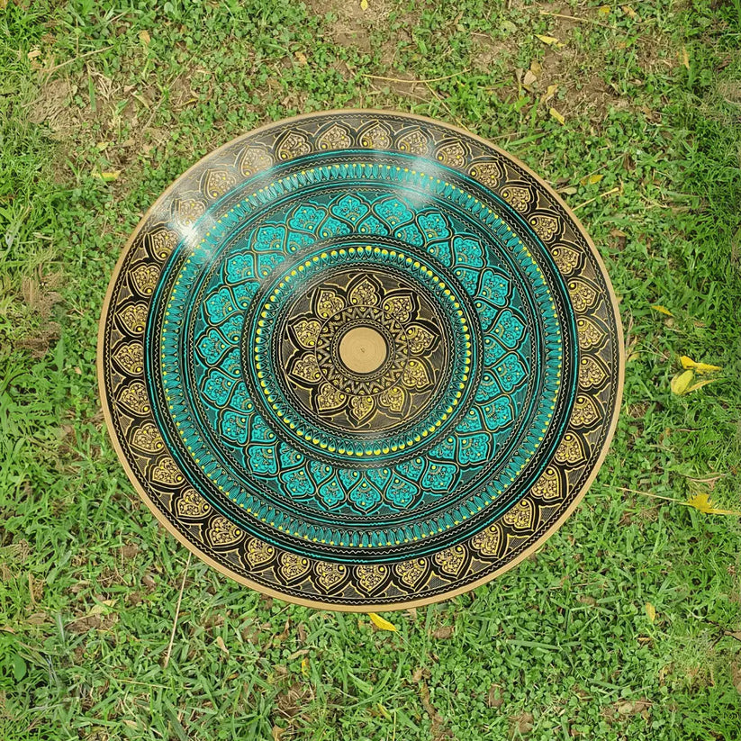 18″ Wooden Round Coffee Table – Emerald & Gold Naqsheen Design
