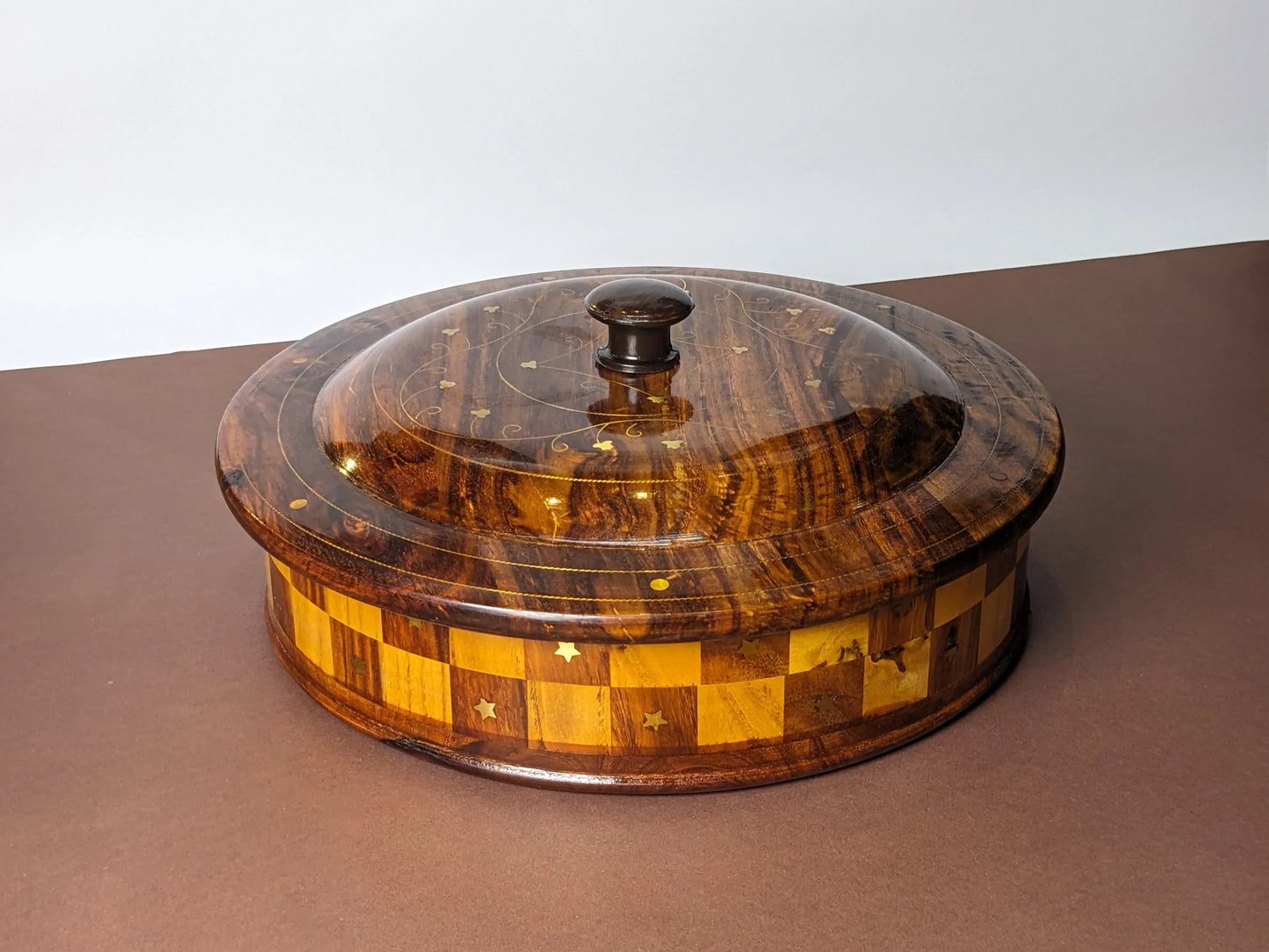 Handcrafted Wooden Dry Fruit Box with Checkered Pattern - Woodistan