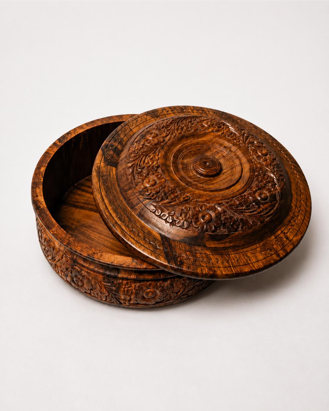 Handcrafted Wooden Chapati Hotpot — Detailed Hand-Carved Art, Keeps Rotis Warm Longer