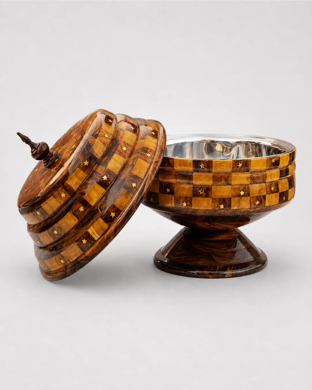 Colossal Wooden Hotpot — Bold Checkered Pattern with Real Brass Artistry