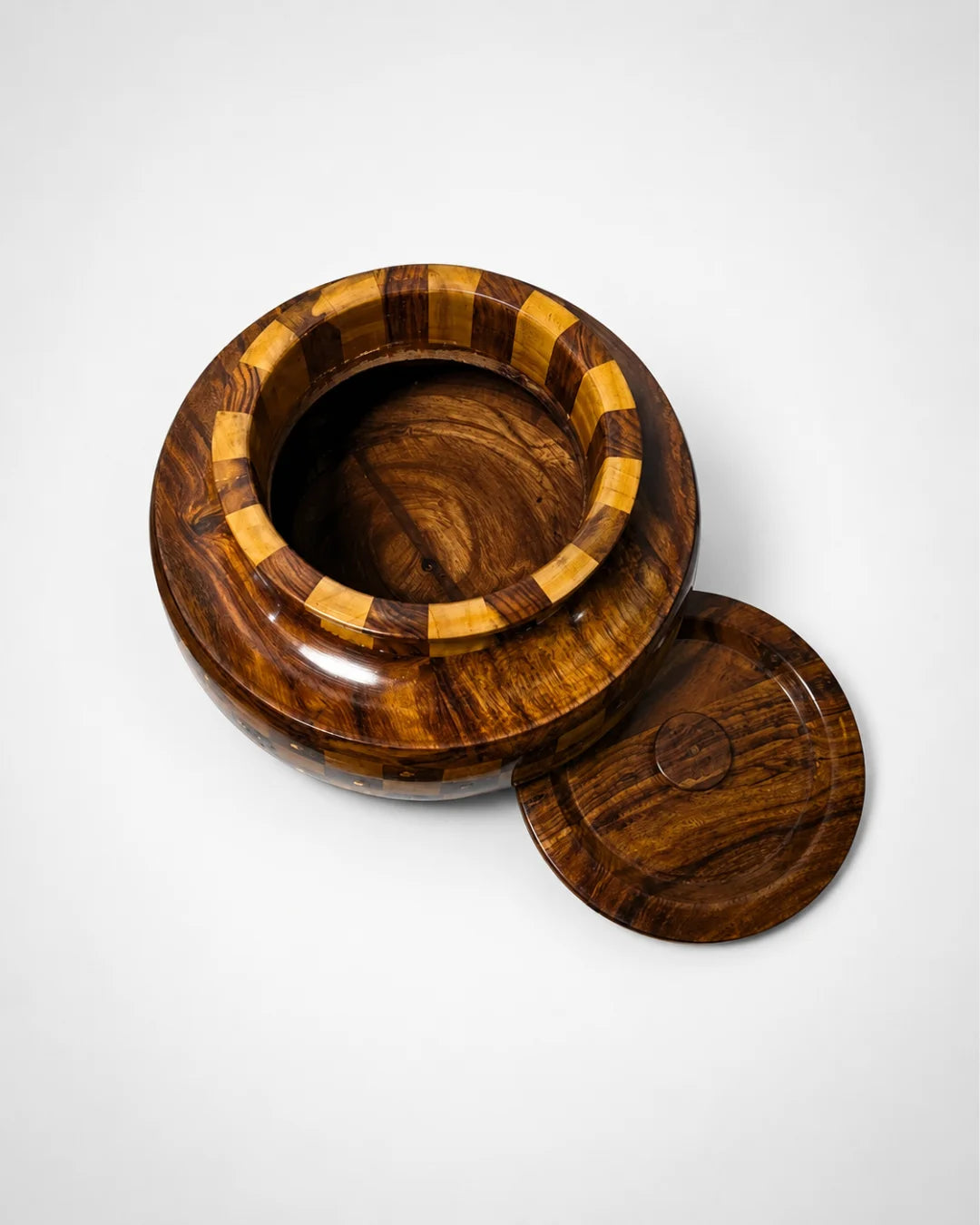 Handcrafted Wooden Daig-Style Hotpot — Checkered Pattern, Deeper Capacity for Large Families
